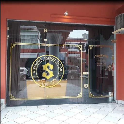 Exterior of Stefano's Tattoo Studio in La Molina, Lima